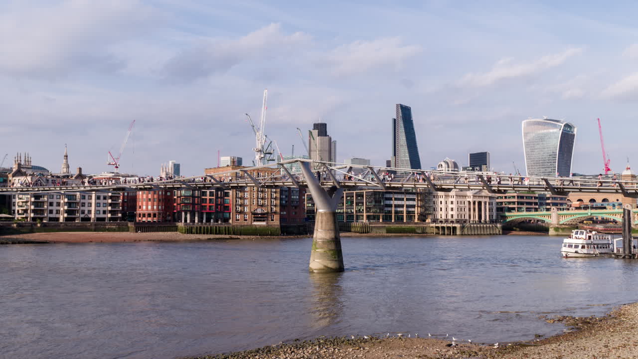 밀레니엄 브리지 dji 4k 00