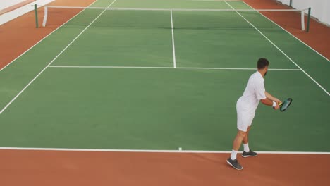 Tennisspieler-Spielen-Einen-Punkt