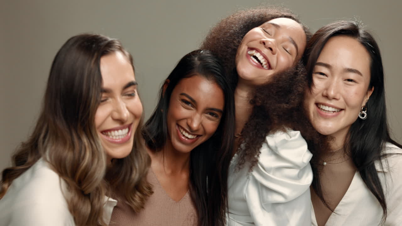 화장품, 다양성 및 친구의 얼굴