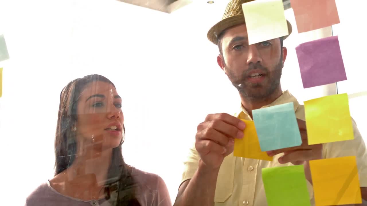 el equipo de negocios está buscando publicarlo.