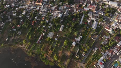 산 페드로 (san pedro) 의 아티란 호수 (atitlan lake) 에 있는 상단에서 내려다보는 모습 (구아테말라, 공중 사진)