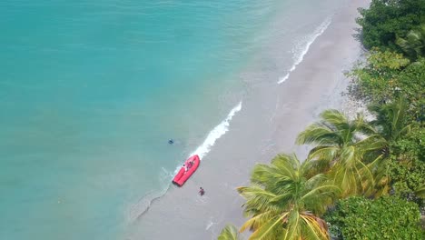 Playa-Tropical-De-La-Isla-De-Providencia-Con-Mar-Azul-Turquesa-En-Verano-En-Columbia