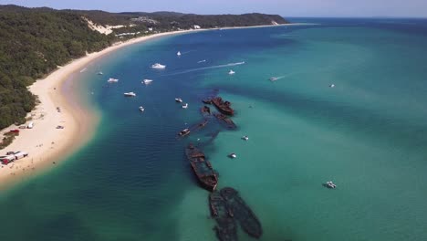 Tangaloom-beach-in-Moreton-Island