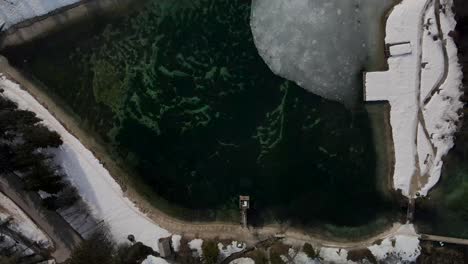 descending bird's-eye view of jezero jasna