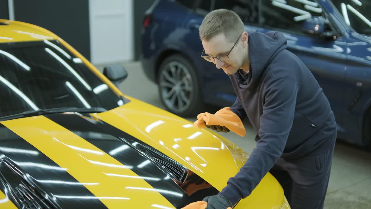 Professional Car Detailing – Washing, Ceramic Coating, and Interior Cleaning