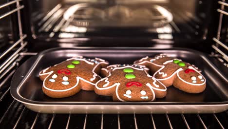 Lebkuchenmann-Im-Ofen-Backen.-Im-Ofen-Kochen.