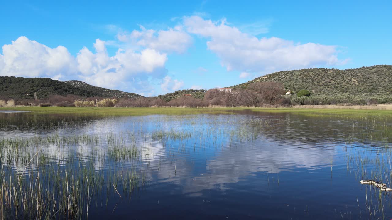 los humedales cerca de charamida, lesvos, grecia