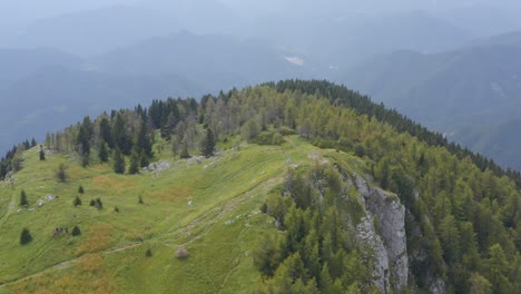 cautivadora belleza de santa ursula monte slovenj gradec eslovenia antena