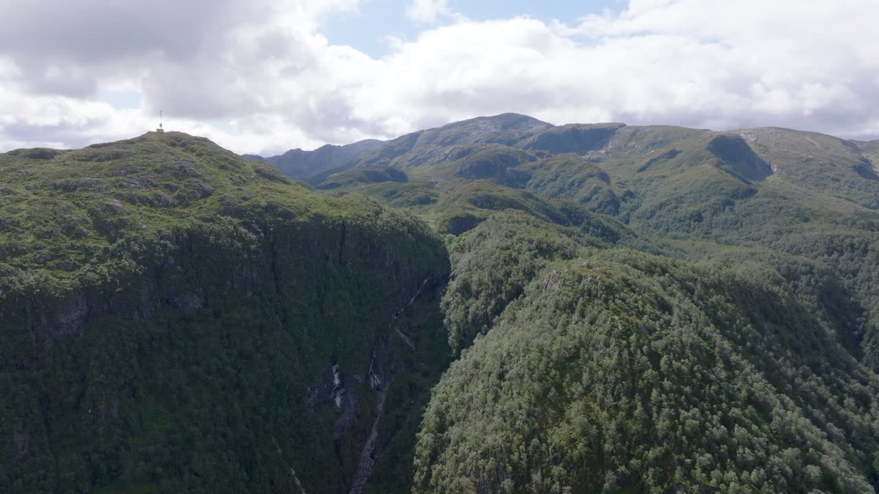 Drone footage of Gullfjellet in Western Norway, showing rugged peaks, mountain valleys, and the dramatic alpine landscape near Bergen