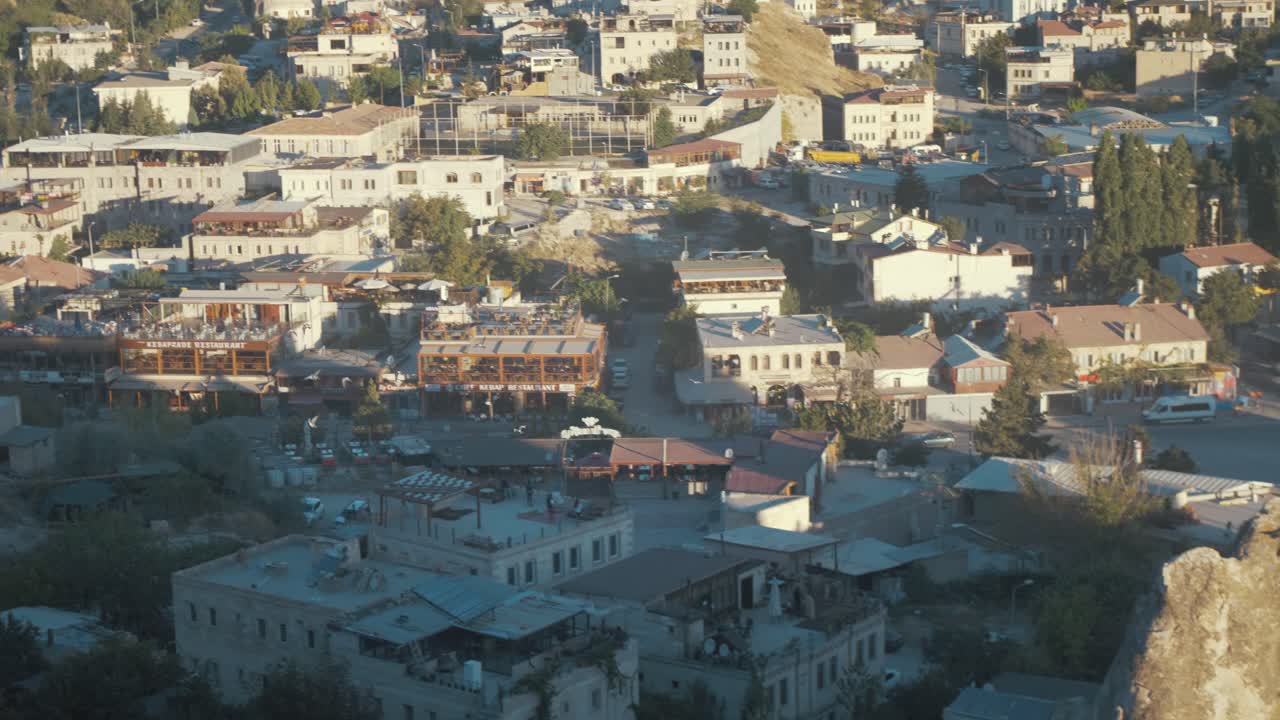 Uccelli in volo su Goreme, Cappadocia, al rallentatore