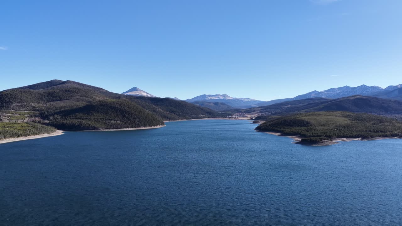 Ascending drone shot over Dillon Reservoir in Rocky Mountains