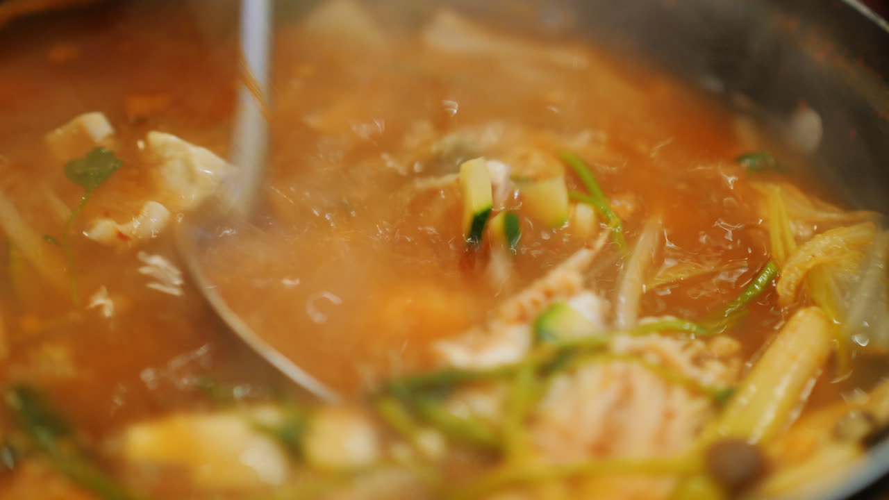 koreansk skaldyrssuppe