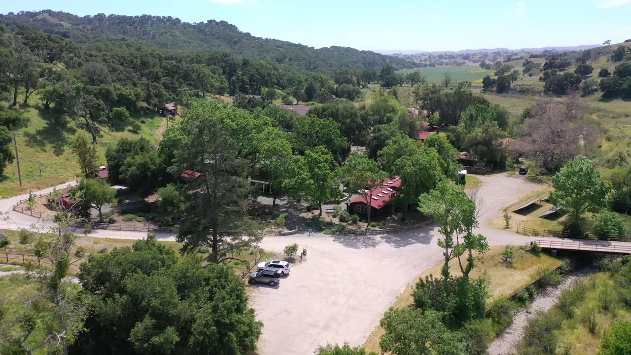 santa barbara county california 3의 말 농장이나 목장의 아름다운 공중