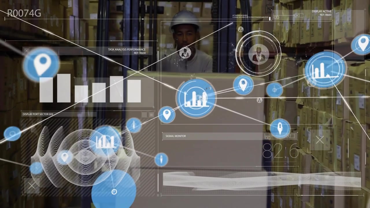 Animation af databehandling og netværk af ikoner over mandlig medarbejder, der betjener gaffeltruck på lager