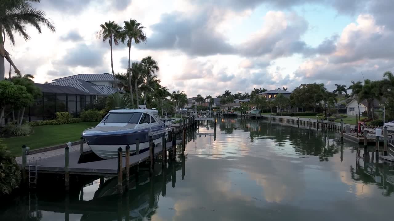 Luxury Waterfront Homes in Florida Canal