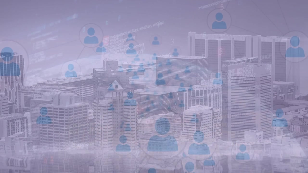 都市の上に重ねられたデータ処理のアニメーション