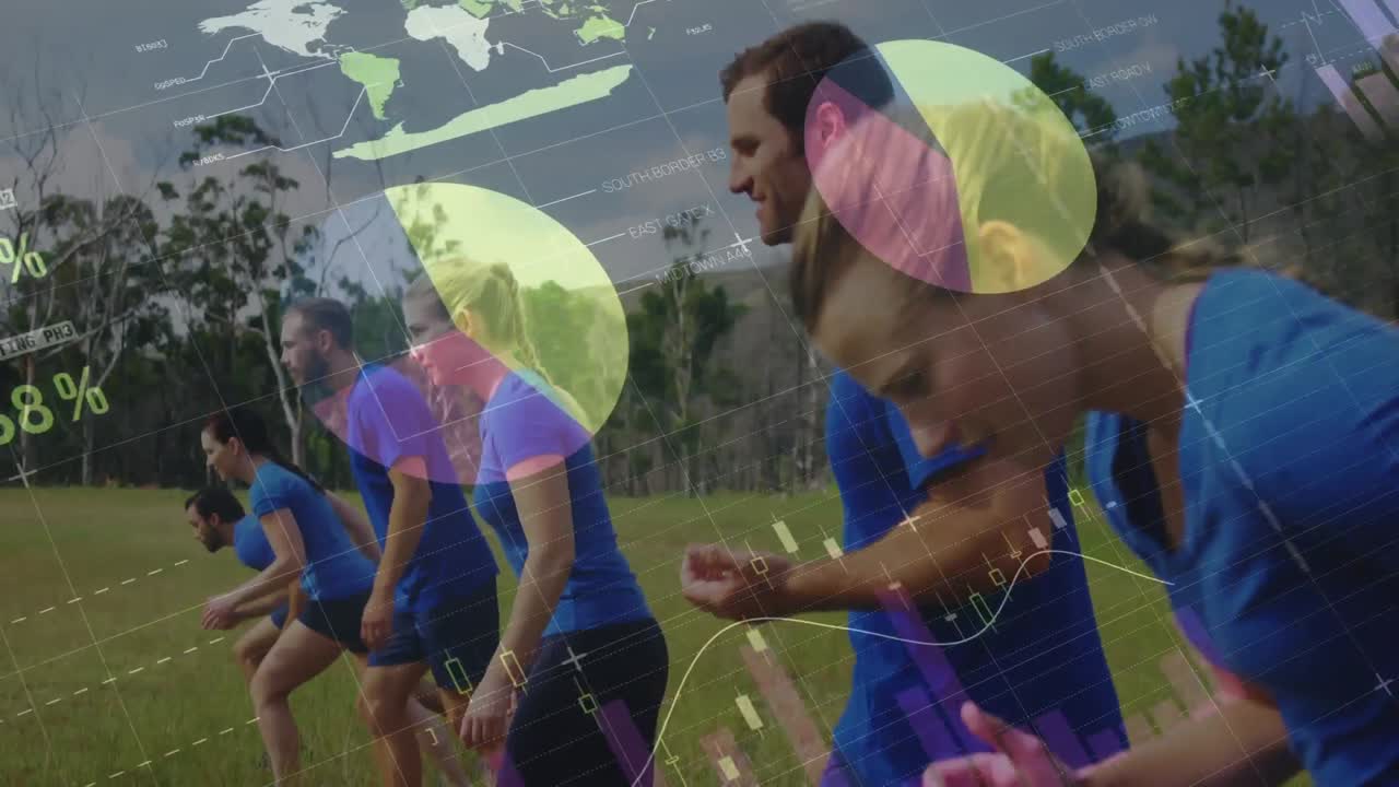 animación del procesamiento de datos sobre un grupo de hombres y mujeres corriendo