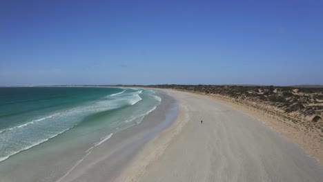 Aerial-drone-view-of-the-coastline-of-Coffin-Bay,-Eyre-Peninsula,-South-Australia