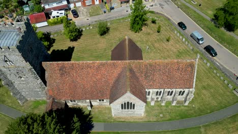 Ein-Schwenk-Der-Historischen-St.-Mary&#39;s-Church-In-Chartham