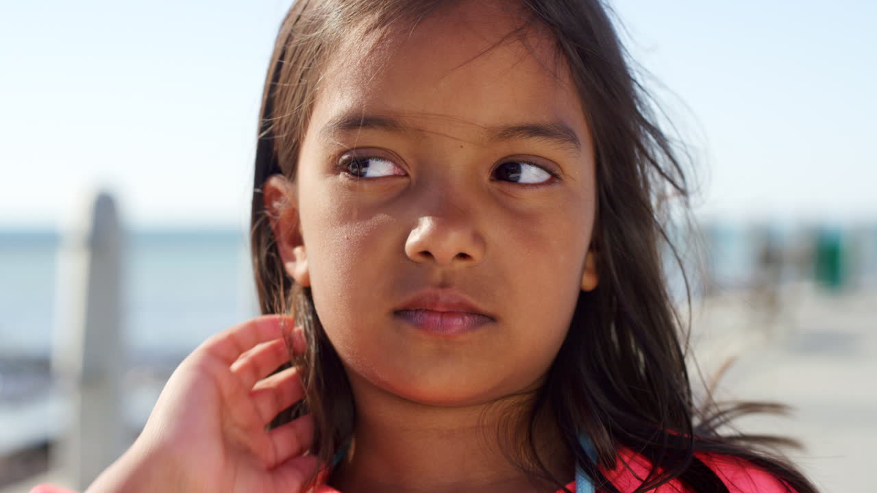 태도, 얼굴 및 여가 휴가에 소녀