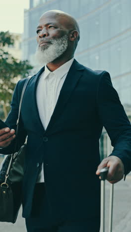 Business-man,-luggage-and-phone-in-city