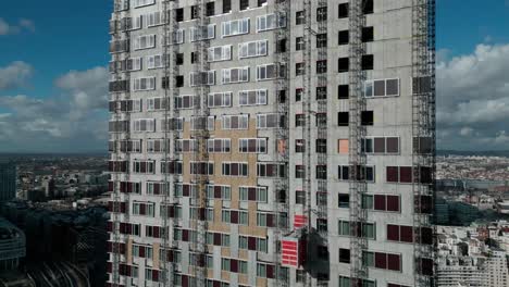 Wolkenkratzer-Im-Bau,-La-Défense,-Stadtzentrum-Von-Paris,-Frankreich