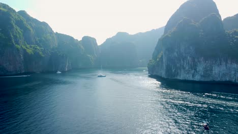 Tropical-Island,-Humid-Foggy-Misty-Morning