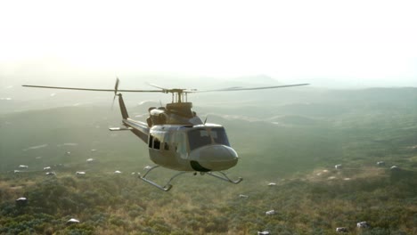 Helicóptero-Militar-De-Los-Estados-Unidos-En-Cámara-Lenta-En-Vietnam