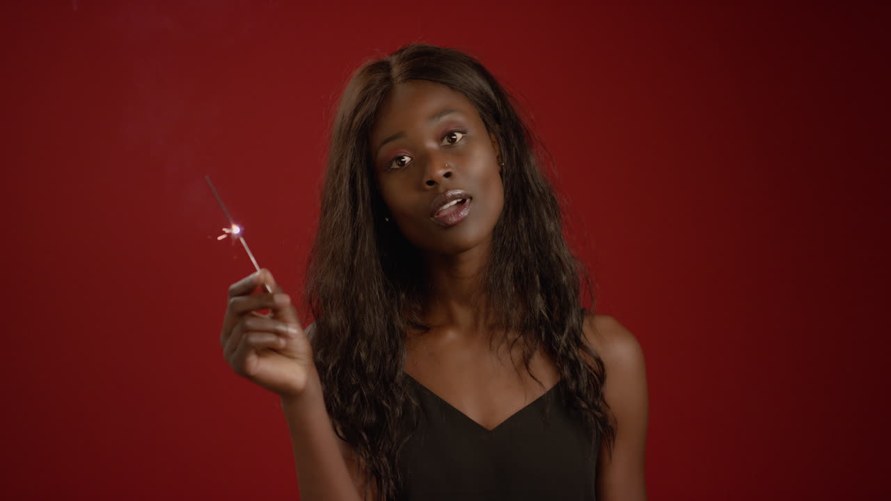 Woman Is Sad Her Sparkler Finishes