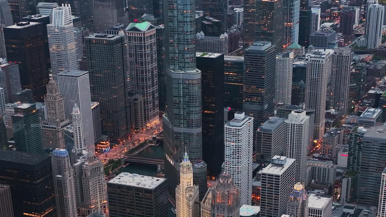 Vista Aérea da Trump Tower e do Rio Chicago
