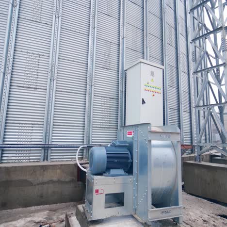 grain storage generator. grain storage generator with big metal tank