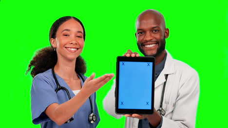 Tablet,-teamwork-and-doctors-pointing-to-green