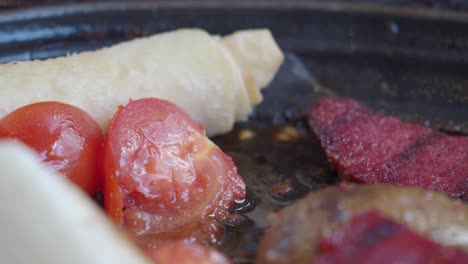 meze turco con carne a la parrilla