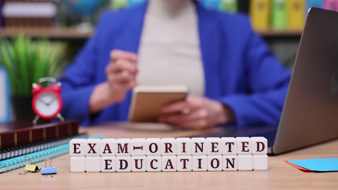 Istruzione e apprendimento orientati all'esame