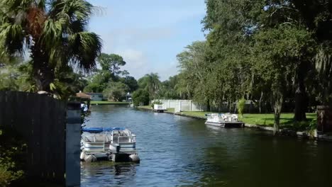 canal local en el centro de florida cerca de orlando