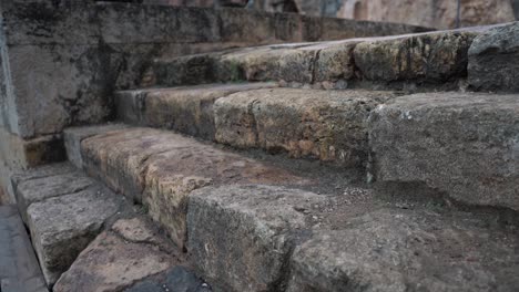 Treppe-Stufen-Weg-Antike-Ruinen-Caesaria-Philippi-Israel-Archäologische-Und-Biblische-Stätte