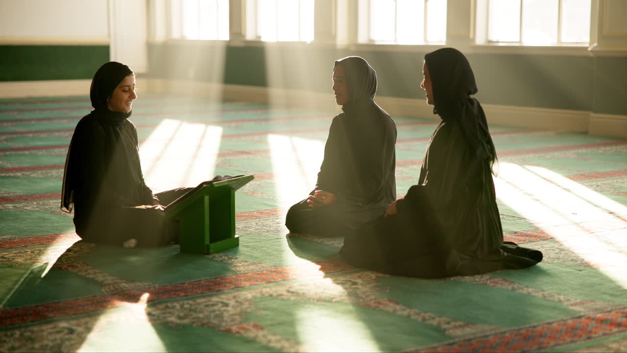 Muslim women in a mosque
