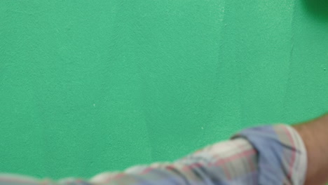 painting a wall green