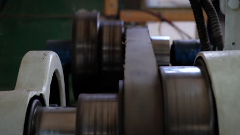 lathe machine pulley spinning rotating loopable slow motion