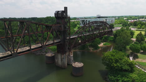 Clinton-Presidential-Park-Bridge-In-Little-Rock,-AR,-USA---aerial-drone-shot