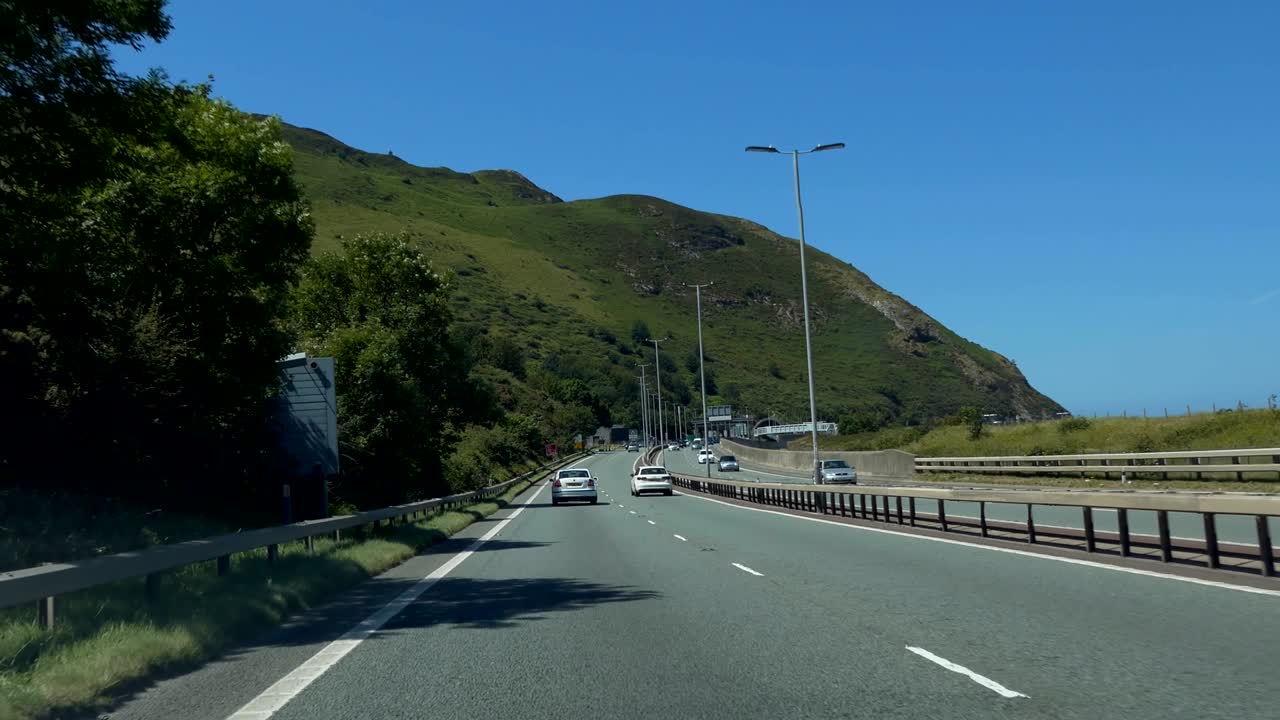 영국 웨일즈의 펜마인바흐 터널 (penmaenbach tunnel)