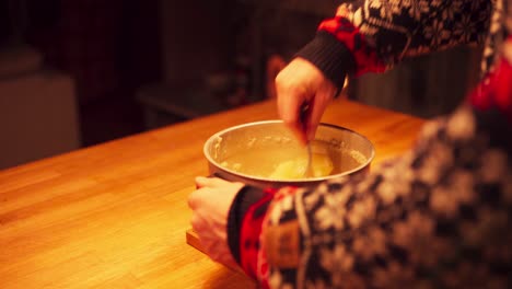 Puré-De-Papas-Recién-Cocinadas-En-Una-Olla