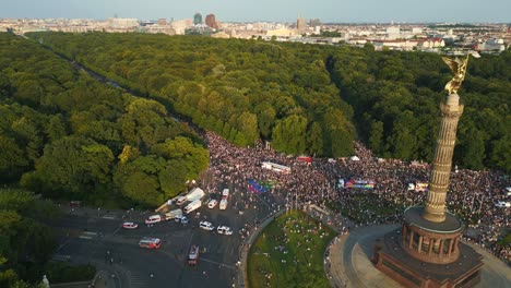 Nice-aerial-top-view-flight-CSD-Pride-Parade-2023-city-Berlin-Germany-Summer-evening-Victory-Column