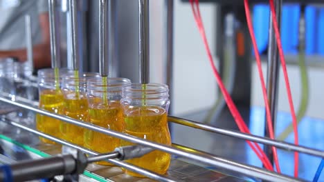 fábrica de aceite de oliva, producción de aceitunas, automatización de los alimentos
