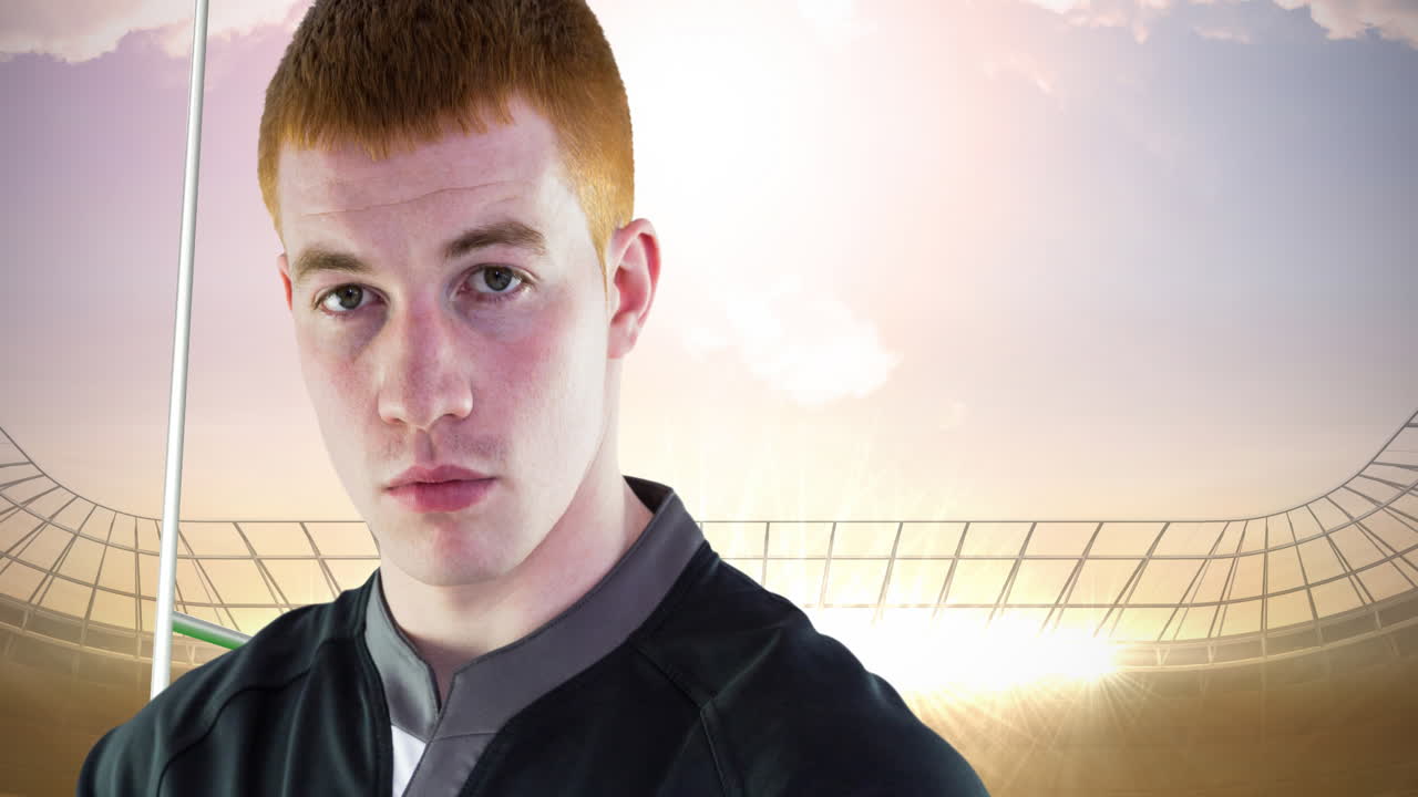 animación de un jugador de rugby caucásico sosteniendo la pelota sobre el estadio