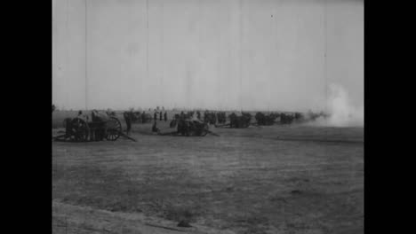 good shots of troops preparing for battle in world war one 3