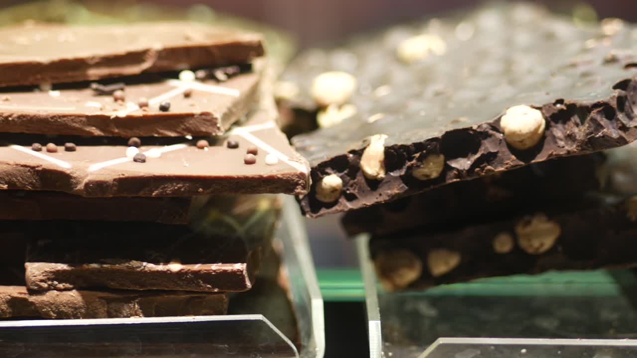 chocolates oscuros variados