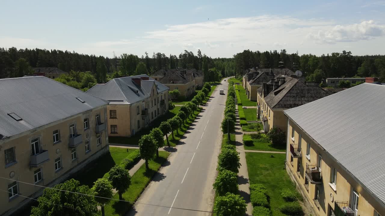 pequeño pueblo desde arriba