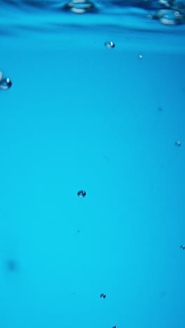 water bubbles underwater