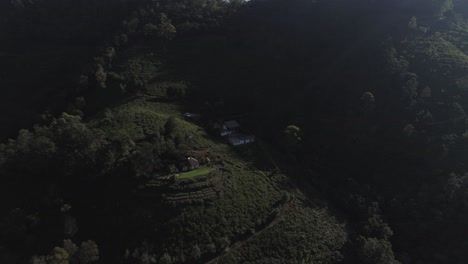 Toma-Cinematográfica-De-Dront-Durante-La-Hora-Dorada.